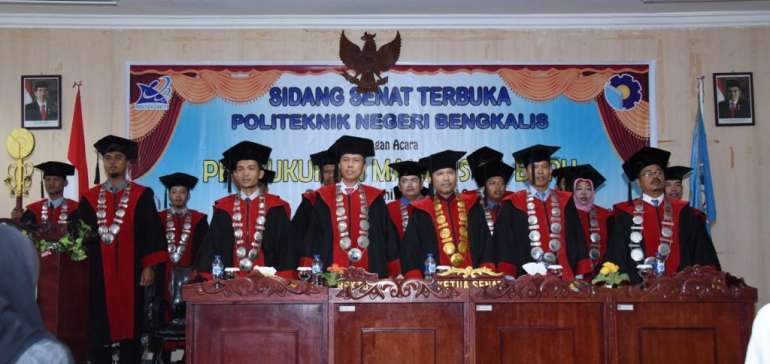 612 Mahasiswa Polbeng Bengkalis Sidang Senat Terbuka